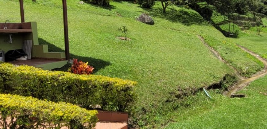 Finca en Venta y Arriendo 6.470m² Vereda El Zarzal, Copacabana – Antioquia