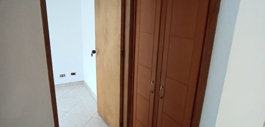Apartamento de 120 m² en Arriendo — El Velódromo, Medellín