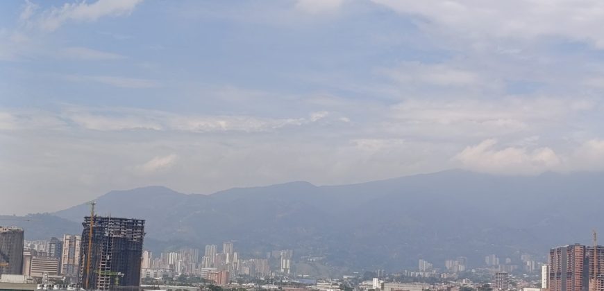 Apartamento de 84 m² en Arriendo — Jardines, Envigado