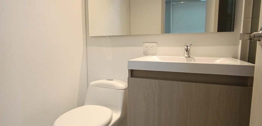 Apartamento de 74 m² en Venta — Jardines, Envigado