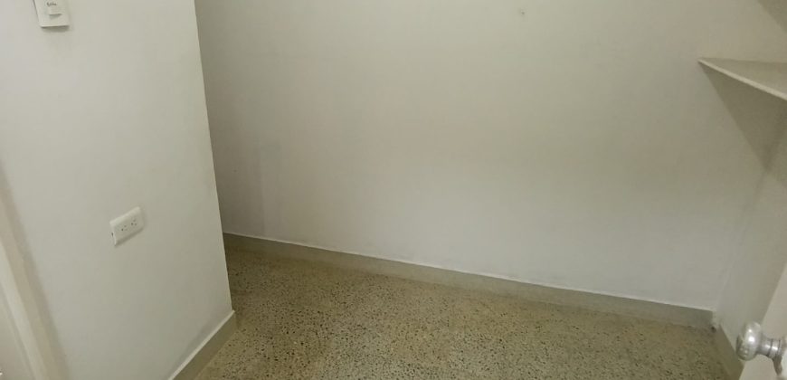Bodega de 230 m² en Arriendo — Barrio Lorena(Laureles), Medellín